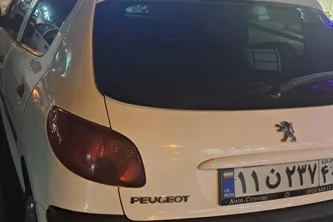پژو، 206