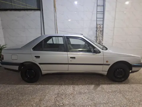 پژو، 405