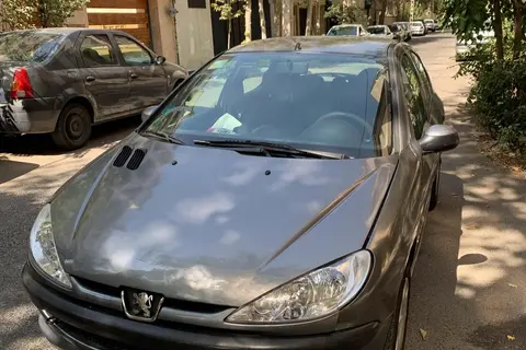 پژو، 206