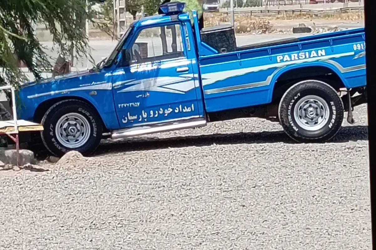 زامیاد،  وانت نیسان