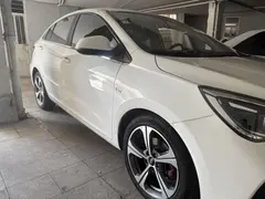 چری، آریزو 5T اسپرت FL