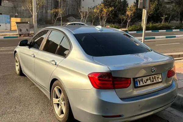 ب ام و، سری 3 سدان