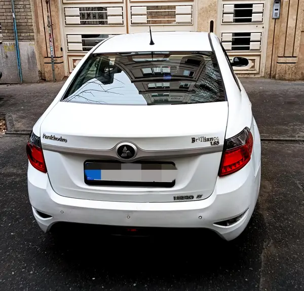 برلیانس، H330