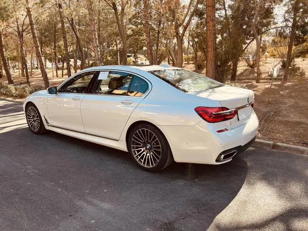 ب ام و، سری 7