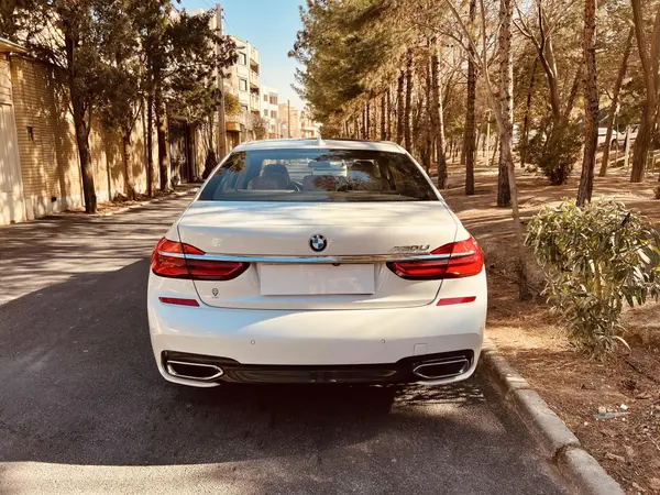 ب ام و، سری 7