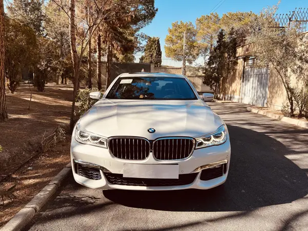 ب ام و، سری 7