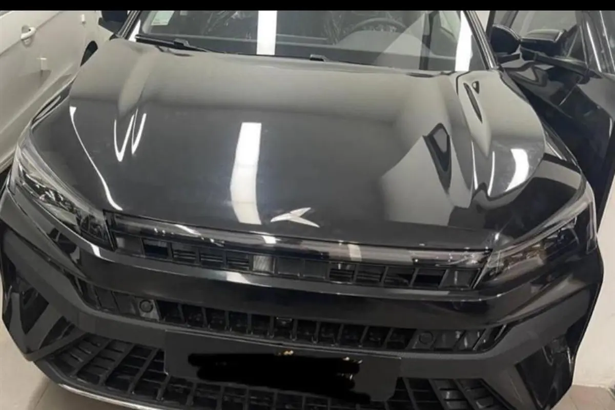 کی ام سی،  J7