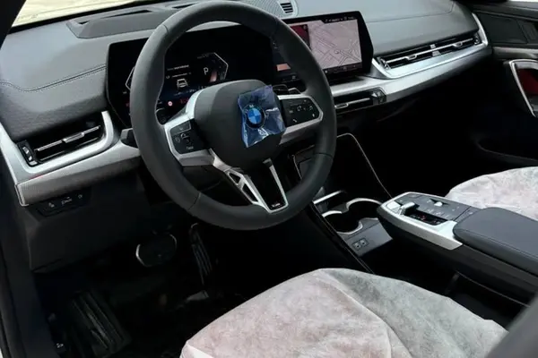 حواله ب ام و، X2