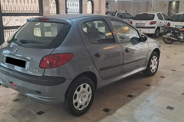 پژو  206