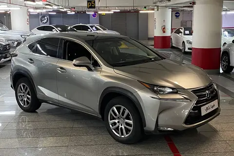 لکسوس، NX