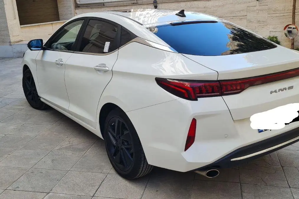 کی ام سی،  J7
