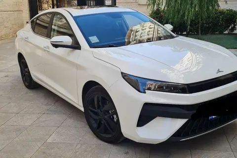 کی ام سی، J7