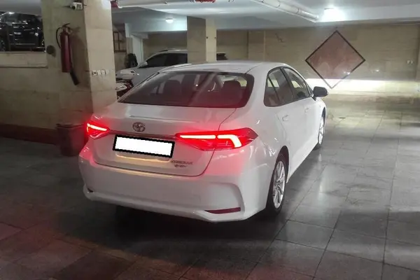 تویوتا، کرولا هیبرید