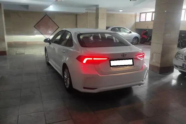 تویوتا، کرولا هیبرید