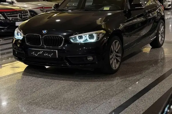ب ام و  سری 1 هاچ بک
