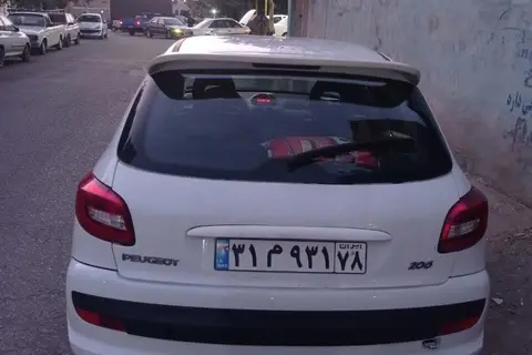 پژو، 206