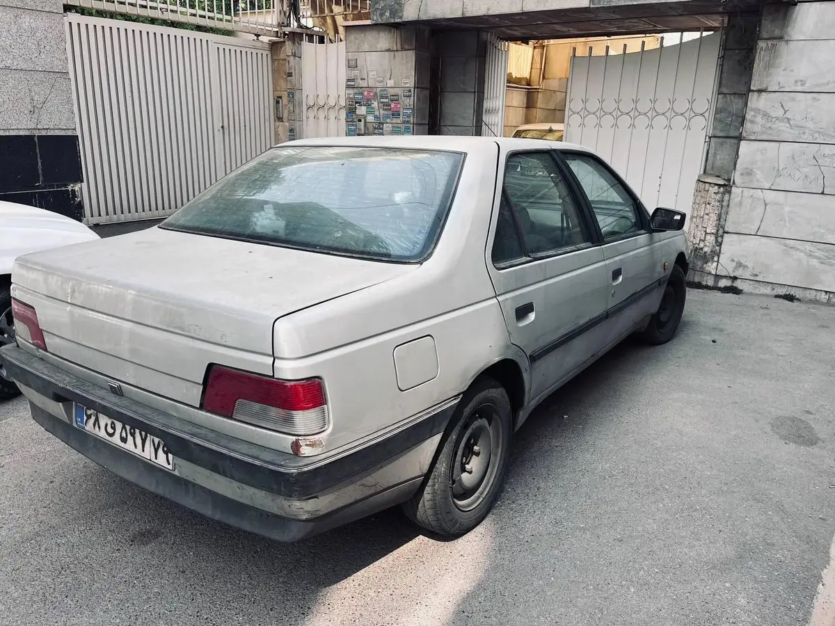 پژو،  405