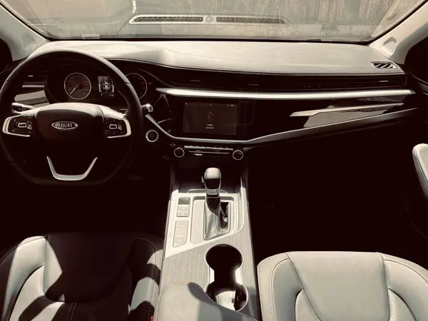 چری، آریزو 5T اسپرت FL