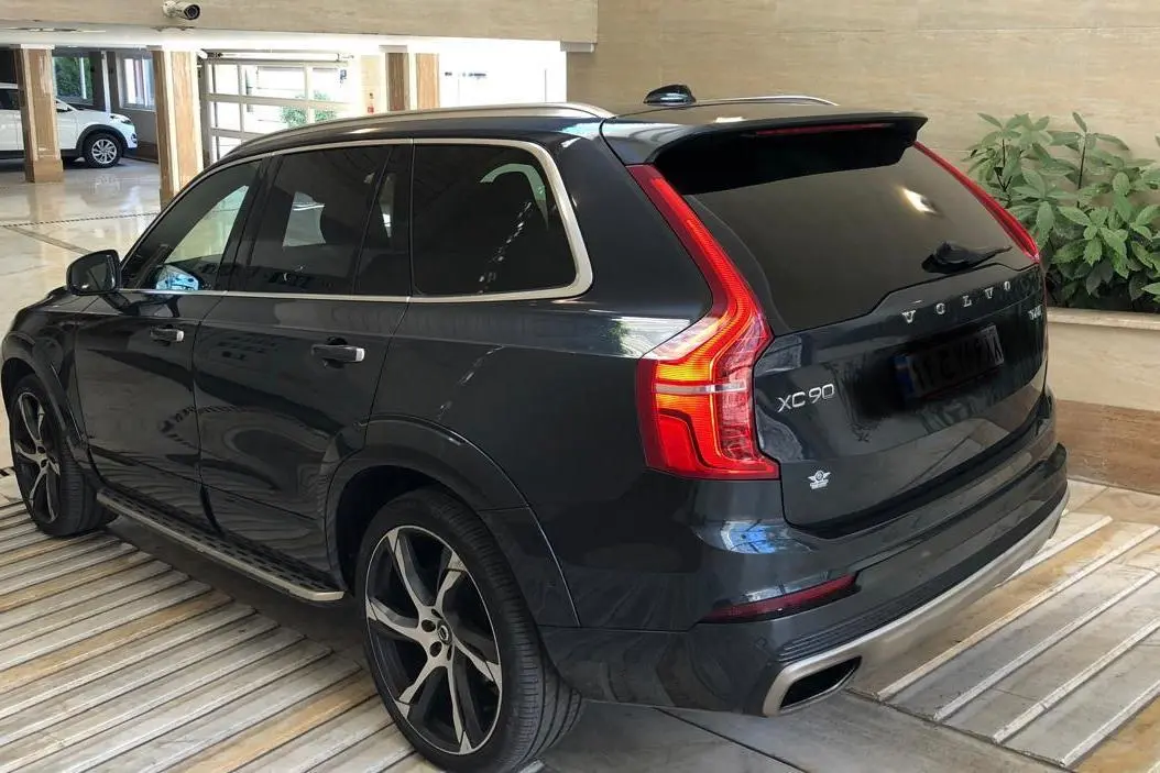 ولوو،  XC90