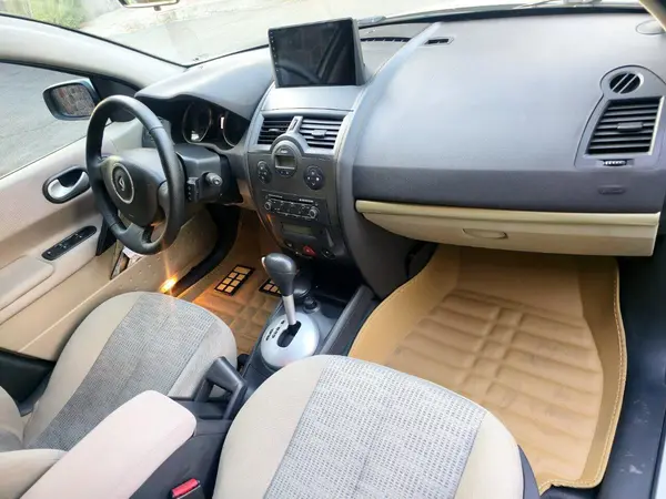 رنو، مگان (مونتاژ)