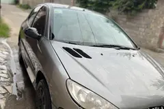 پژو، 206