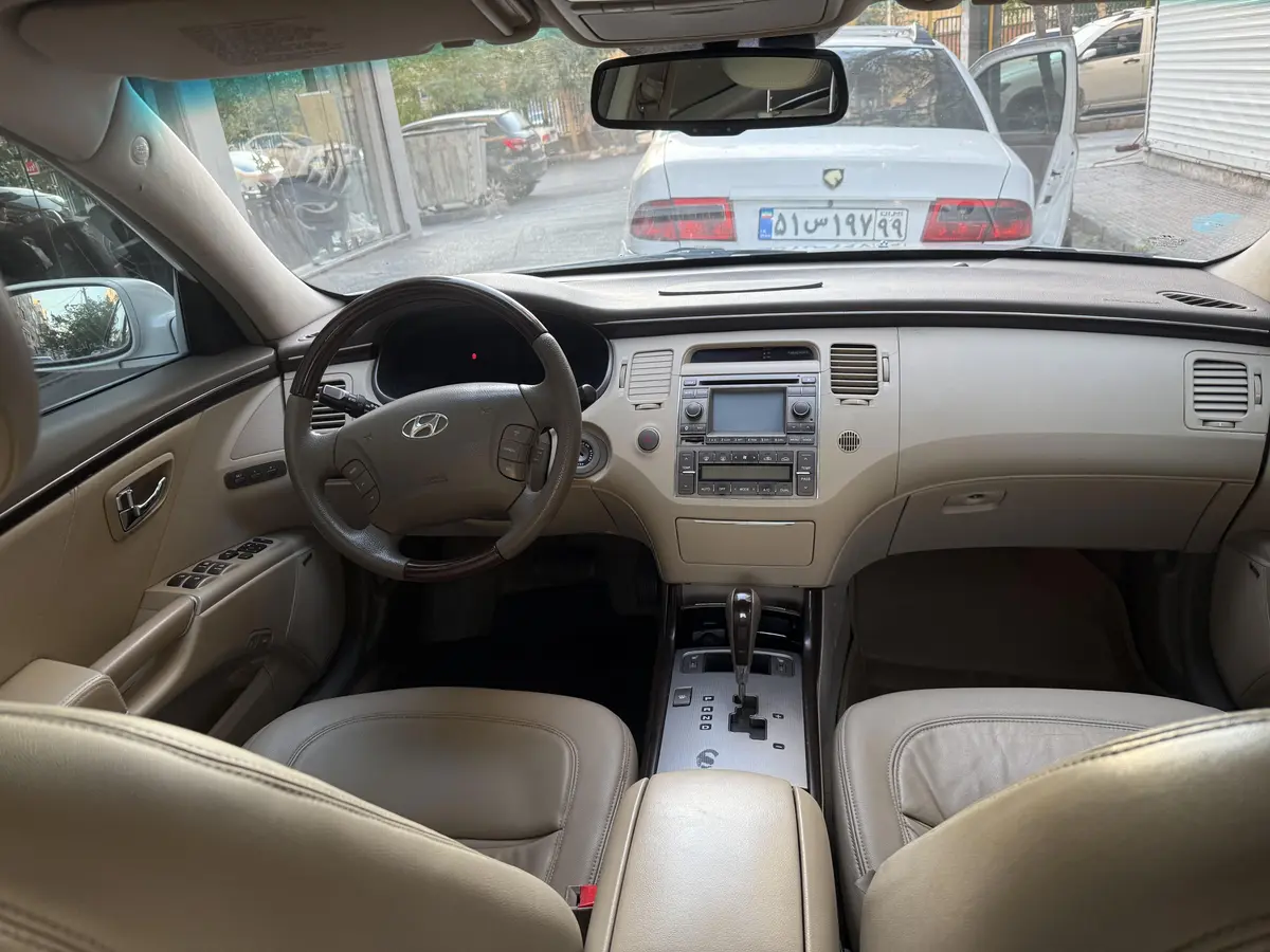 هیوندای،  آزرا (گرنجور)
