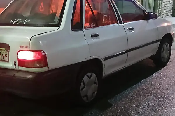 پراید، صندوق دار