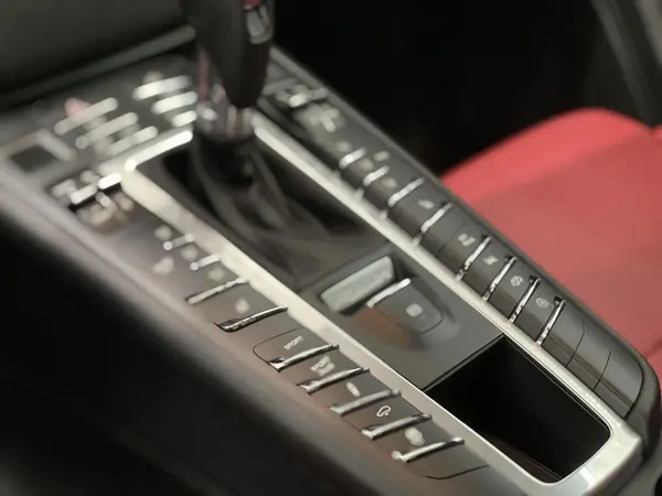 پورشه، ماکان