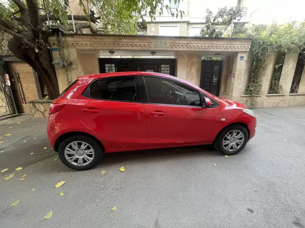 مزدا، 2 هاچ بک