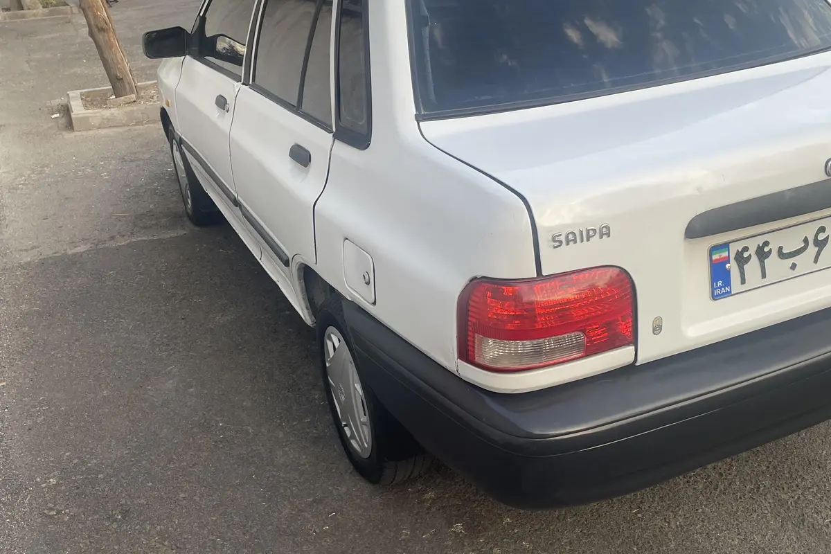 پراید،  صندوق دار