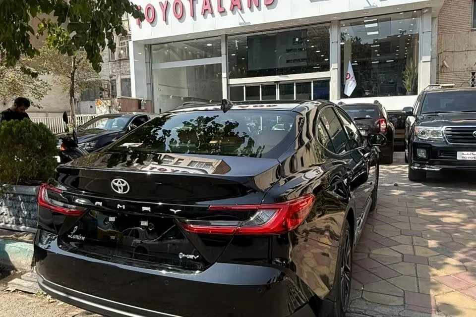 تویوتا،  کمری هیبرید