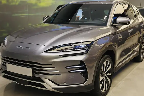 بی وای دی، سانگ پلاس DMi