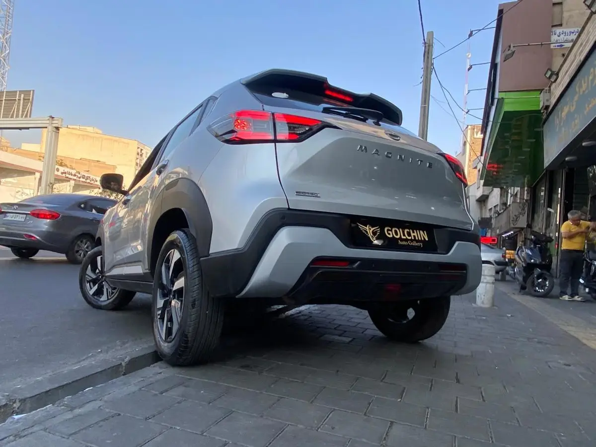 نیسان،  مگنایت