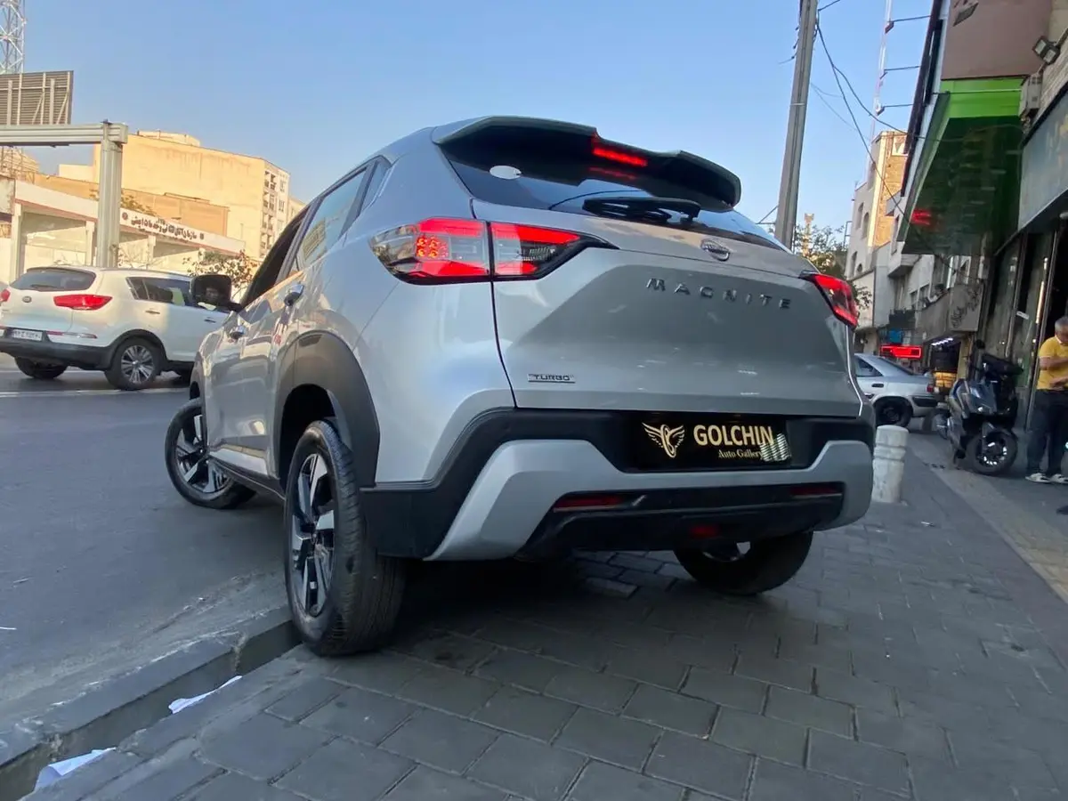 نیسان،  مگنایت