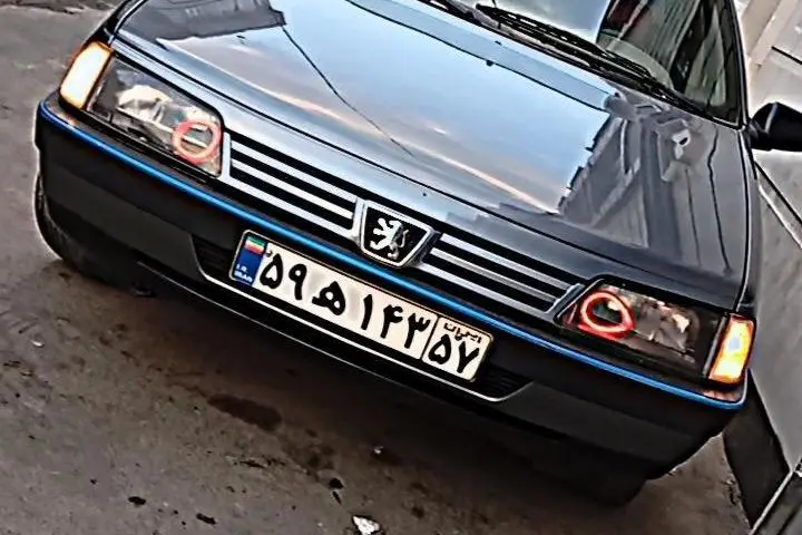 پژو،  405
