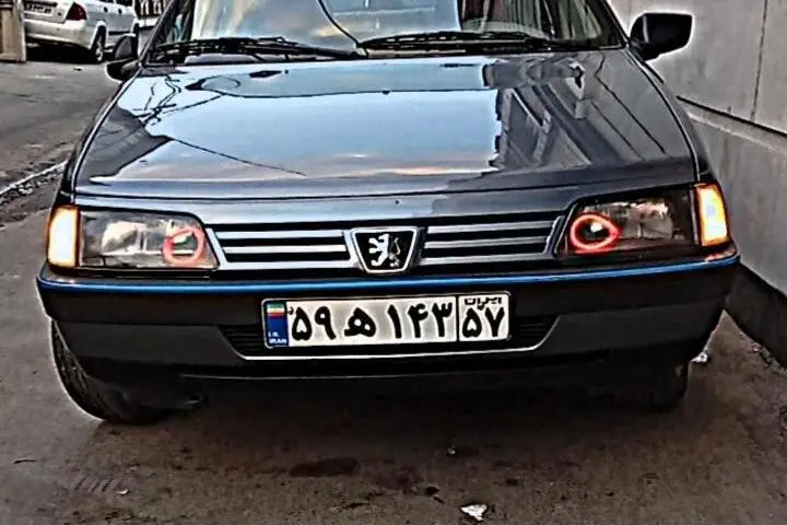 پژو،  405