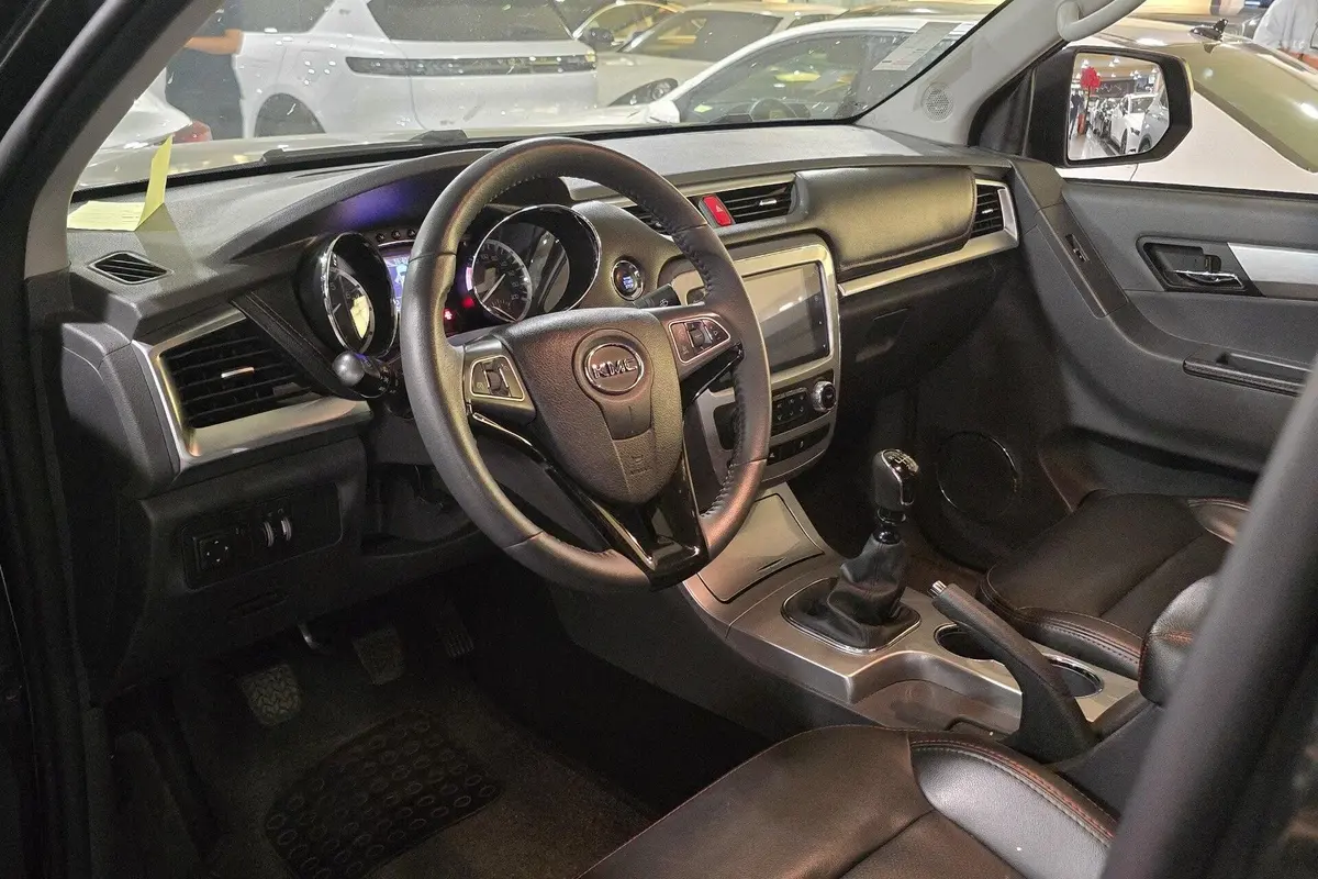 کی ام سی،  T8