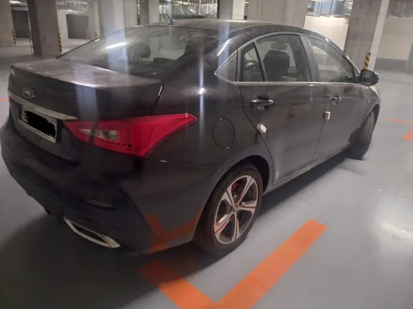 چری، آریزو 5T اسپرت FL