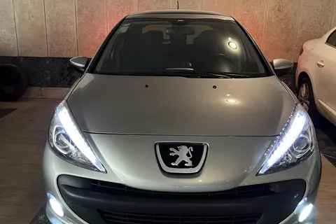 پژو، 207