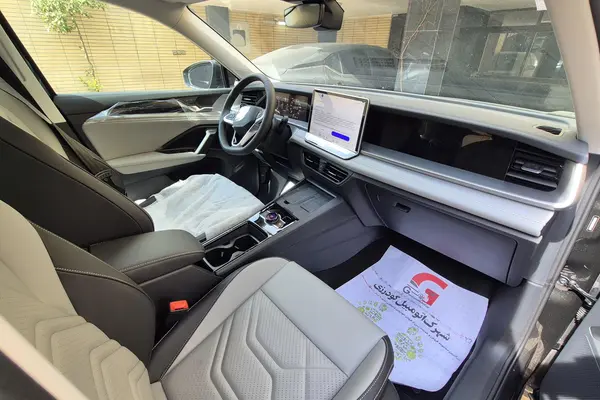 فولکس، تایرون L