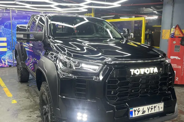 تویوتا، هایلوکس دو کابین