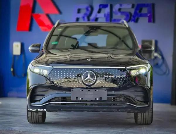 پیش فروش بنز، کلاس EQB