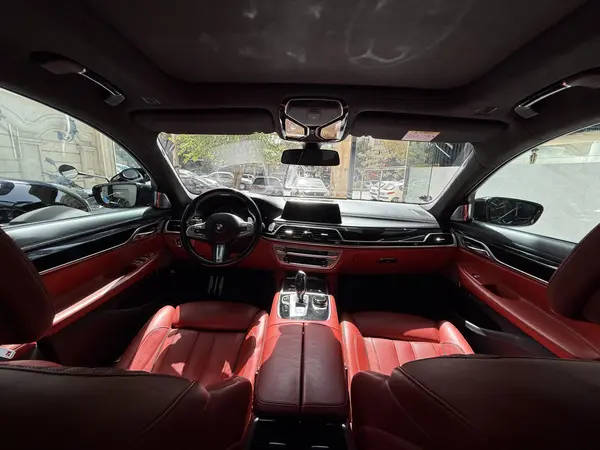 ب ام و، سری 7