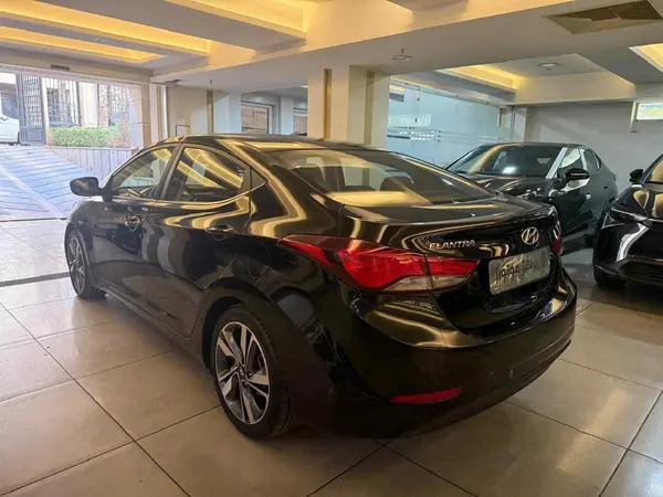 هیوندای، النترا