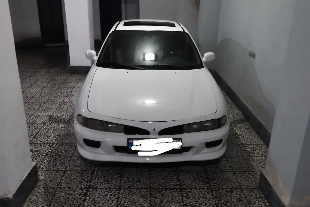 میتسوبیشی،  گالانت