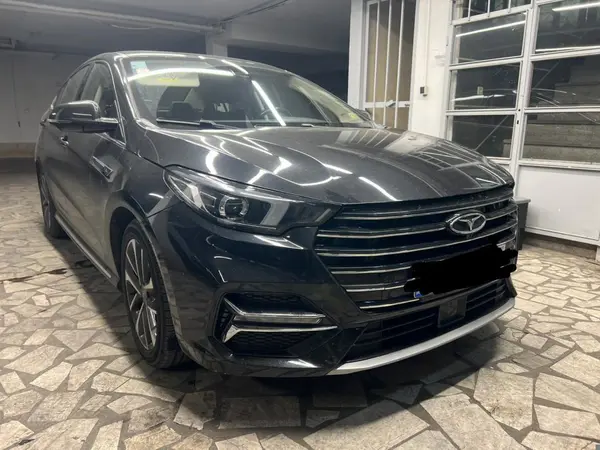 فونیکس، آریزو 6 پرو