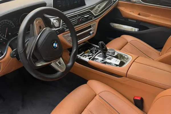 ب ام و، سری 7