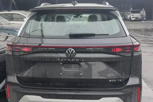 فولکس، تایرون L