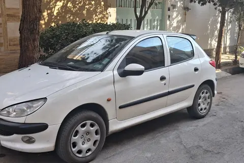 پژو، 206