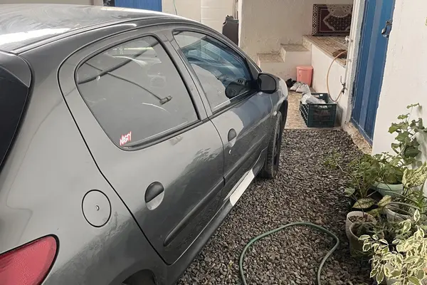 پژو  206